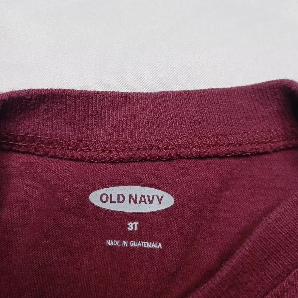 Old Navy Burgundy Red Boy's Graphic LongSleeve Toddler Top Size 3T - Picture 4 of 8